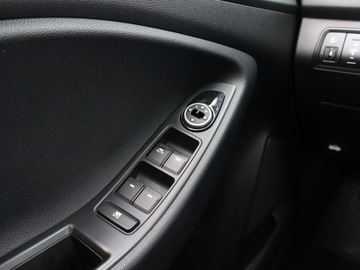 Hyundai i20 II Coupe 1.2 MPI 84KM 2016 Hyundai i20 1.2, Salon Polska, 1. Właściciel, zdjęcie 17