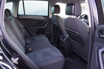 Volkswagen Tiguan II SUV 2.0 TDI 190KM 2018 Volkswagen Tiguan 2.0 TDI CR 190 KM, 4x4, Virtual, Navi, Kamera, Webasto,, zdjęcie 28