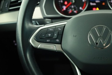 Volkswagen Passat B8 Variant Facelifting 2.0 TDI SCR 150KM 2022 VW Passat 2.0 TDI, Salon Polska, Serwis ASO, zdjęcie 16