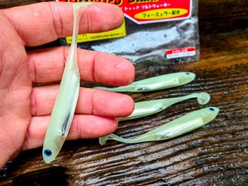 Kopyto FlashJ Shad 10.2 cm Fish Arrow Sandacz GLOW