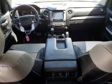 Toyota Tundra II 2021 Toyota Tundra 2021, 5.7L, 4x4, CREWMAX SR5, od ubezpieczalni 5.7 Benzyna, zdjęcie 6