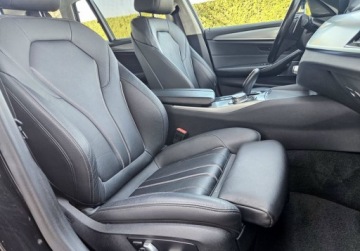 BMW Seria 5 G30-G31 Touring 530d 265KM 2018 BMW Seria 5 X-Drive, 3.0 Diesel 265 KM, Sport, Szwajcaria 3.0 Diesel 265KM, zdjęcie 15