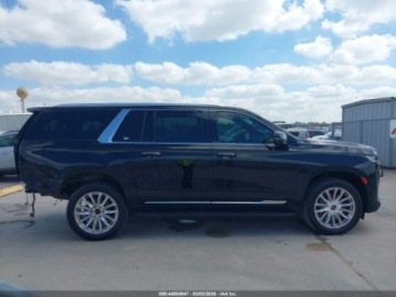 Cadillac Escalade III 2021 Cadillac Escalade ESV Premium Luxury 2021 6.2 Benzyna 420KM, zdjęcie 8