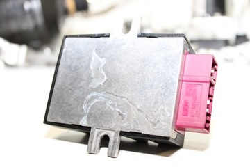 МОДУЛЬ УПРАВЛЕНИЯ ТОПЛИВНОГО НАСОСА BMW e90 e87 7229173