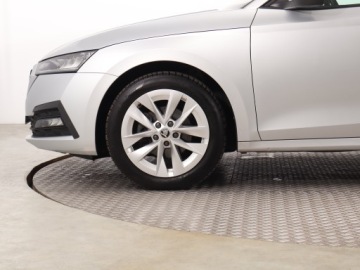 Skoda Octavia IV Kombi 2.0 TDI 115KM 2022 Skoda Octavia 2.0 TDI, Salon Polska, zdjęcie 14