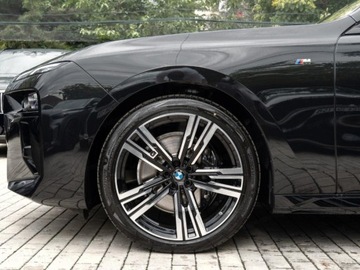 BMW Seria 7 G70 Sedan 3.0 40d 299KM 2025 BMW Seria 7 740d xDrive Sport Sedan 3.0 (299KM) 2025, zdjęcie 16
