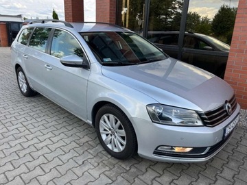 Volkswagen Passat B7 Variant 2.0 TDI CR DPF BlueMotion 140KM 2014 Volkswagen Passat Variant 2.0 diesel 140 KM automat zarej w PL ksiazka, zdjęcie 1