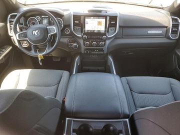  RAM 1500 2023, 5.7L, 4x4, BIG HORN, od ubezpieczalni 5.7 Benzyna 395KM, zdjęcie 6