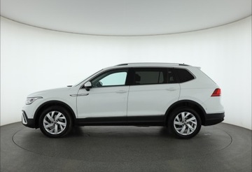 Volkswagen Tiguan Allspace SUV 1.5 TSI EVO 150KM 2021 VW Tiguan Allspace 1.5 TSI, Salon Polska, zdjęcie 2