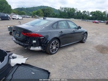 Jaguar XF II 2024 Jaguar XF r-dynamic se p250, 2024r., 4x4, 2.0L 2.0 Benzyna 296KM, zdjęcie 2