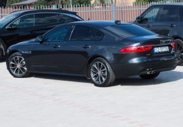 Jaguar XF II Sedan 2.0 i4D 180KM 2018 Jaguar XF R-Sport Ogrzew.Kierow. Navi Pro 10,2’" Fotele Elek.+Ogrz. Carplay, zdjęcie 28