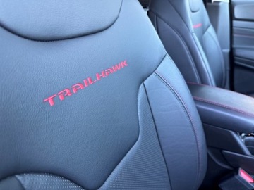 Jeep Compass II SUV Plug-In Facelifting 1.3 GSE T4 240KM 2025 JEEP Compass Trailhawk 1.3 T4 PHEV 4xe aut Suv 240KM 2025, zdjęcie 8