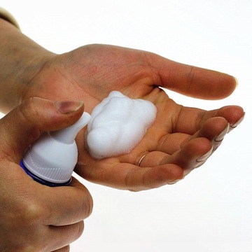 BUTELKA Z PIANKI PODRÓŻNEJ POJEMNIKI DO TWORZENIA PIANKI DUŻO PIANKI PUSTE