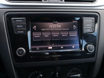 Skoda Rapid II Liftback Facelifting 1.0 TSI 95KM 2018 Skoda Rapid Spaceback 1.0 TSI, Salon Polska, zdjęcie 11