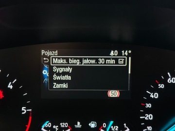 Ford Focus III Kombi Facelifting 1.5 TDCi 120KM 2018 Ford Focus ST Line / CarPlay/AndroidAuto / Nawigac, zdjęcie 23