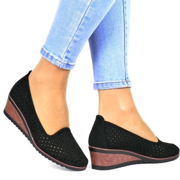 CZARNE BUTY DAMSKIE NA KOTURNIE WSUWANE PRZEWIEWNE WYGODNE LEKKIE MOKASYNY