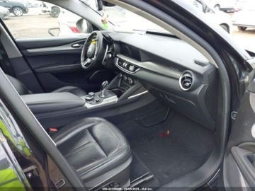 Alfa Romeo Stelvio SUV 2.0 Turbo 280KM 2018 Alfa Romeo Stelvio 2018 ALFA ROMEO STELVIO SPORT AWD 2.0 Benzyna 280KM, zdjęcie 13
