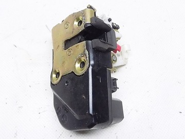 ЗАМОК ЗАДНЕЙ ПРАВОЙ ДВЕРИ — Chrysler 300C 05-10