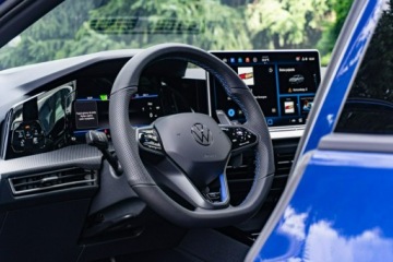 Volkswagen Golf VIII R Facelifting 2.0 TSI 333KM 2026 Volkswagen Golf Variant R 2.0 TSI 4Motion 333 KM, zdjęcie 16