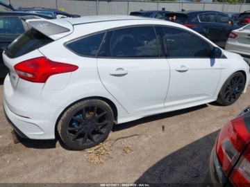 Ford Focus III RS 2.3 EcoBoost 350KM 2017 Ford Focus RS 2017 2.3l 2.3 Benzyna 350KM, zdjęcie 5