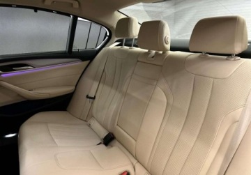 BMW Seria 5 G30-G31 Limuzyna Facelifting 2.0 518d 150KM 2021 BMW Seria 5 2.0 Diesel 150KM, zdjęcie 16