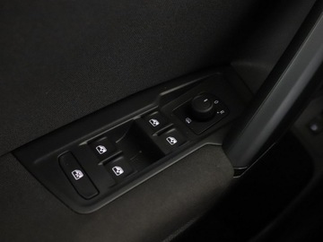 Volkswagen Tiguan II SUV Plug-in 1.4 TSI e-HYBRID 245KM 2022 Volkswagen Tiguan hybryda plug-in virtual navi, zdjęcie 35