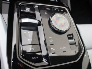 BMW Seria 5 G90-91 2026 BMW Seria 5 540d xDrive Sport Sedan 3.0 (303KM) 2026, zdjęcie 14