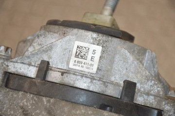 BMW 4 F32 F33 2016 LEVÝ STRANA DRŽÁK / DRŽÁKY MOTORU