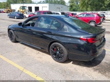 BMW Seria 5 G90-91 2023 BMW Seria 5 550e xDrive 2023 2.0l 2.0 Hybryda 181KM, zdjęcie 3
