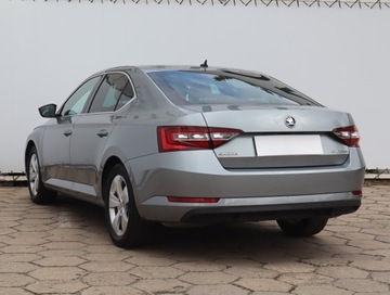 Skoda Superb III Liftback Facelifting 1.5 TSI 150KM 2019 Skoda Superb 1.5 TSI, Salon Polska, Xenon, zdjęcie 3