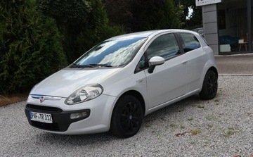 Fiat Punto Punto 2012 Hatchback 3d 1.2 8v 69KM 2012 Fiat Punto KLIMA, Wielofunkcja, Seryjne radio Centralny Zamek, Nawigacja..., zdjęcie 1