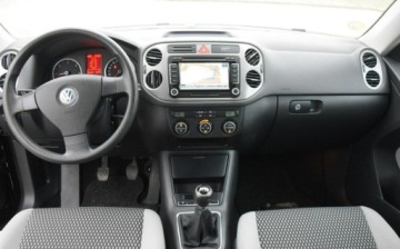 Volkswagen Tiguan I SUV 2.0 TDI CR DPF BlueMotion 140KM 2010 Volkswagen Tiguan 2.0TDI Navi Kamera Oryginal Lakier 2 KPL KOL Sprowadzony, zdjęcie 27