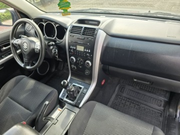 Suzuki Grand Vitara II SUV 1.9 DDiS 129KM 2006 Suzuki Grand Vitara 1.9 DDiS Napęd 4x4 Hak Jeden właściciel od 2018 roku, zdjęcie 10