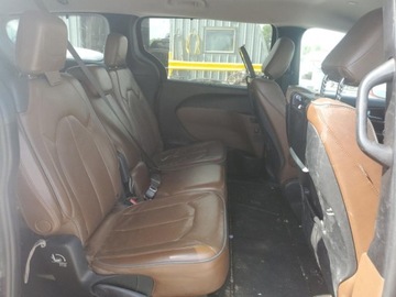 Chrysler Pacifica II 2017 Chrysler Pacifica Limited, 2017r., 3.6L 3.6 Benzyna 287KM, zdjęcie 9