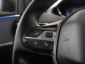 Peugeot 5008 II Crossover 1.2 PureTech 130KM 2018 Peugeot 5008 Allure navi PDC hak 7-osob. tempomat, zdjęcie 32