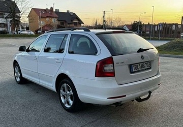 Skoda Octavia II Kombi 2.0 TDI CR DPF 140KM 2012 Skoda Octavia Skoda Octavia 2.0 TDI DPF 4x4 Cross, zdjęcie 4