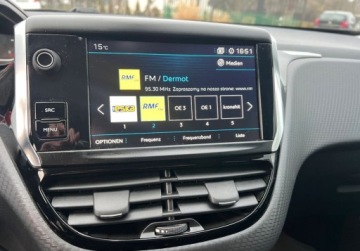 Peugeot 208 I Hatchback 5d Facelifting 1.2 PureTech 110KM 2019 Peugeot 208 1.2 Benzyna 110 KM Nawigacja LED Kamera Sensor 1.2 Benzyna, zdjęcie 14