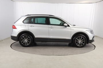 Volkswagen Tiguan II SUV Facelifting 1.5 TSI 150KM 2022 VW Tiguan 1.5 TSI, Salon Polska, Serwis ASO, zdjęcie 5