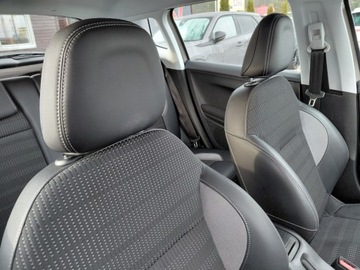 Peugeot 2008 I SUV Facelifting 1.2 PureTech 110KM 2016 Peugeot 2008 Lift Navi Klimatronik Sensor PDC Alu Serwis 1.2 Benzyna 110KM, zdjęcie 13