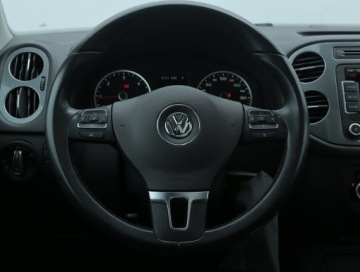 Volkswagen Tiguan I SUV Facelifting 2.0 TDI CR DPF BlueMotion 140KM 2014 VW Tiguan 2.0 TDI, 4X4, DSG, Skóra, Navi, Xenon, zdjęcie 14