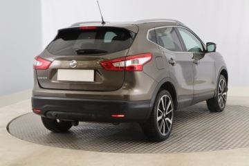 Nissan Qashqai II Crossover 1.6 dCi 130KM 2017 Nissan Qashqai 1.6 dCi, Skóra, Navi, Klima, zdjęcie 4
