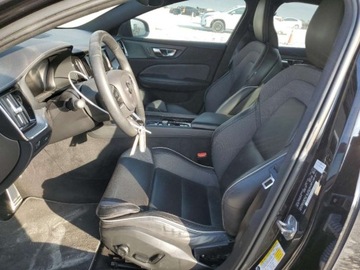 Volvo S60 III 2022 Volvo S60 B5 R-Design 2022 2.0l 2.0 Benzyna 247KM, zdjęcie 7