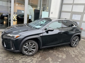 Lexus UX Crossover Facelifting 2.0 300h 199KM 2025 LEXUS UX 300h F Sport Design Hybrid Dynamic Force 2.0 199KM 2025, zdjęcie 2