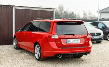 Volvo V70 III Kombi 2.5 T 231KM 2010 Volvo V70 2.5T 231KM Rdesign Summum Lift BiXenon PDC Skory manual nowe ham, zdjęcie 9