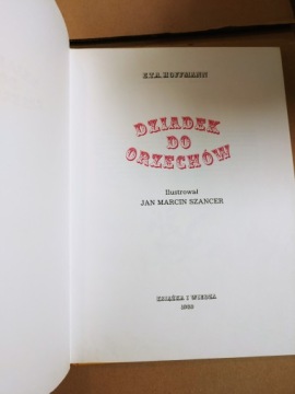 Книга сказок «Щелкунчик».