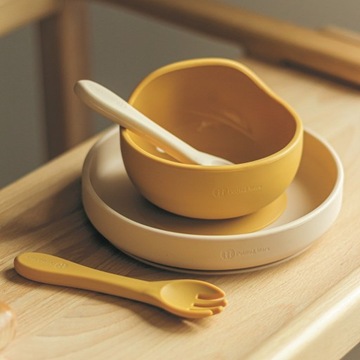 Мягкие силиконовые столовые приборы first PETITE&MARS