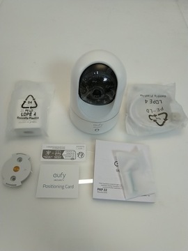 Камера E220 Eufy Внутренняя камера T8410X 2K