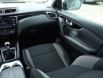 Nissan Qashqai II Crossover Facelifting 1.3DIG-T 140KM 2019 Nissan Qashqai 1.3 DIG-T, Salon Polska, zdjęcie 6