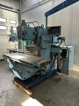 FREZARKA UNIWERSALNA TOS KURIM FGS 50