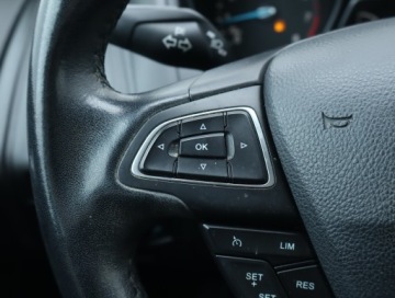 Ford Focus III Kombi Facelifting 1.0 EcoBoost 125KM 2017 Ford Focus 1.0 EcoBoost, Klima, Klimatronic, zdjęcie 19